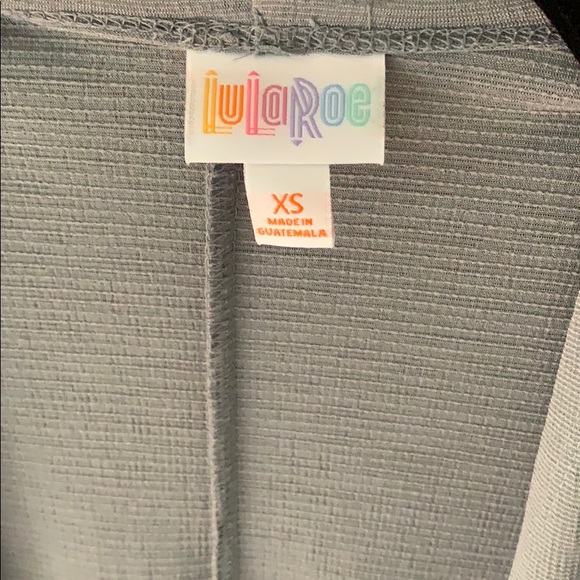 XS LuLaRoe Joy - Picture 2 of 3